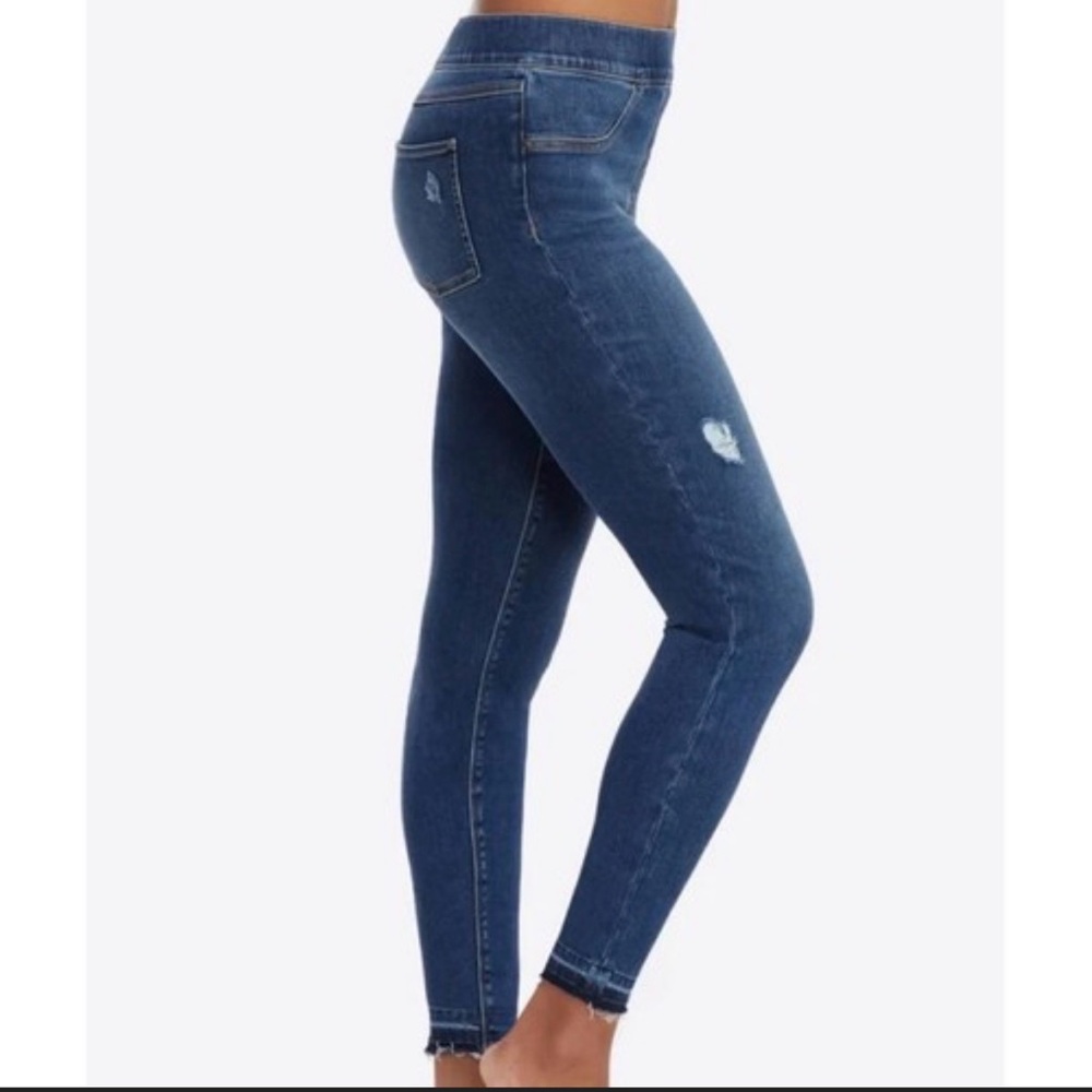 SPANX Petite Pull-On Jeans Small Distressed Skinny Shaping Denim 26P